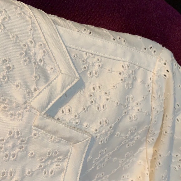 VALERIE STEVENS WHITE EYELET 1 BUTTON BLAZER - Picture 4 of 4